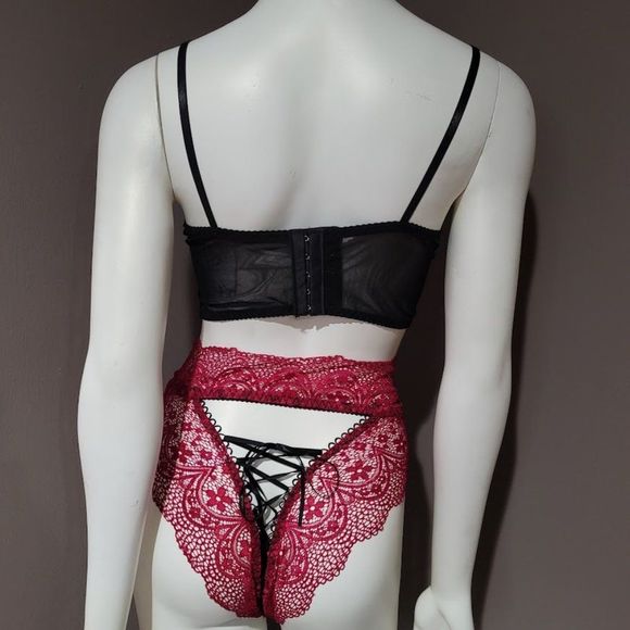 Scallop Trim Lace Lingerie Set - Picture 4 of 9